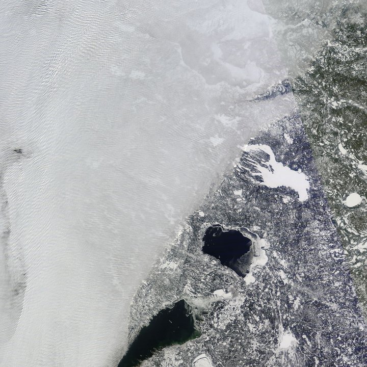 Arctic_r01c05.2015048.terra.250m.jpg