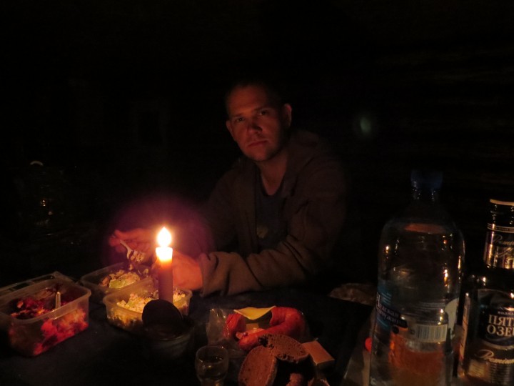 IMG_0114.JPG (1.96 МБ) 3064 просмотра ужинаем.