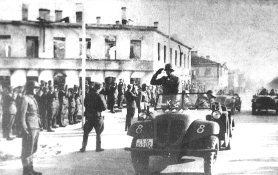 Парад в городе..jpg