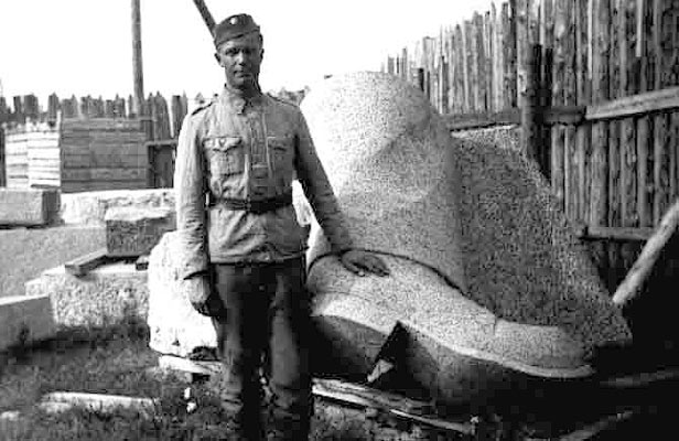 разобран.памятник..jpg