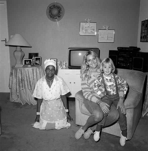 Семейное фото с прислугой... США 1970-е.jpg