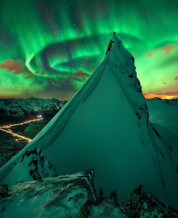 АВТОР: Max Rive