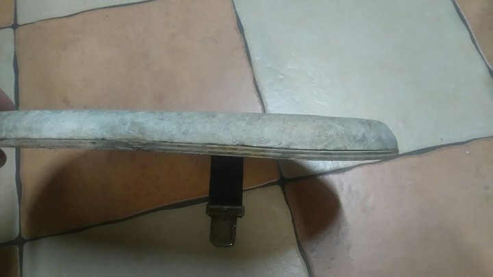 HKkigz38gtU.jpg