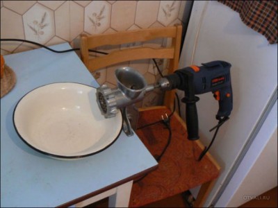nekotorye-ljudi-ljubjat-uproschat-sebe-zhizn_57136_s__1.jpg